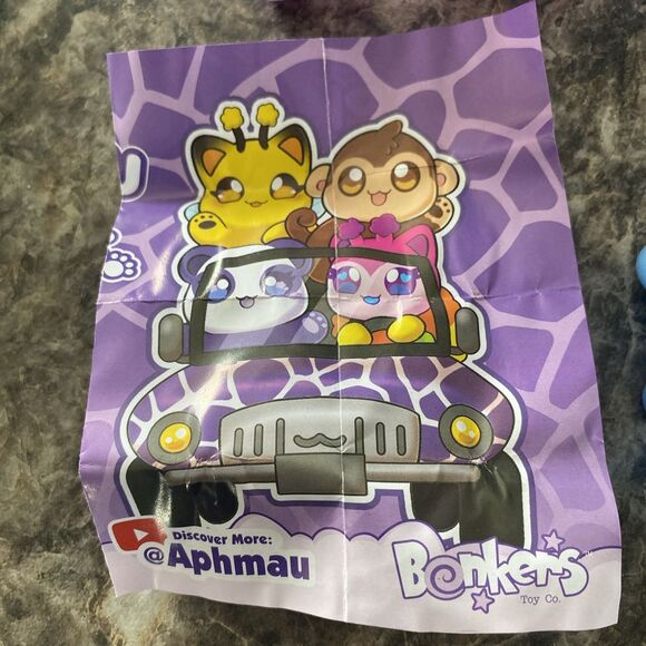 Aphmau Mystery MeeMeow Squishies Squishy Elephant Cat - Picture 4 of 5